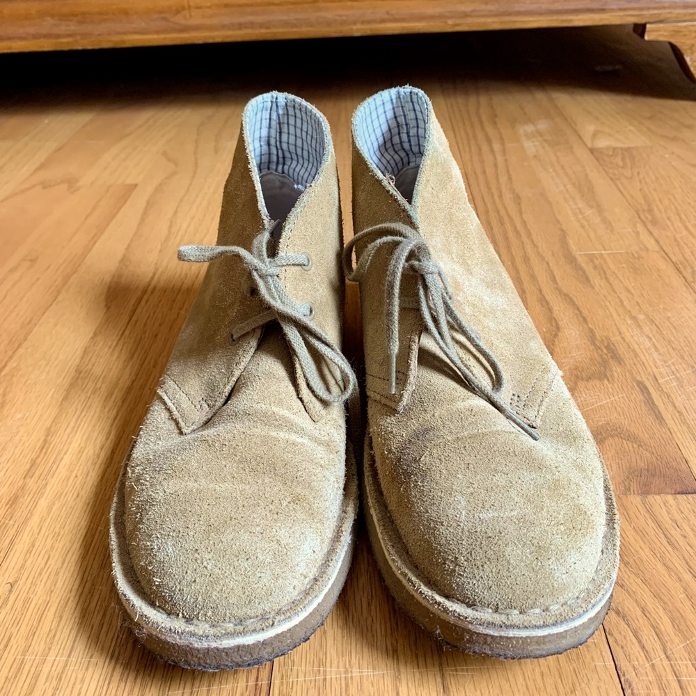 Tan Clarks Desert Boots